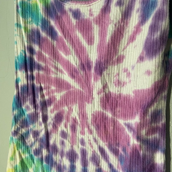 🌟 FREE IF BUNDLED Tie dyed bodysuit - Picture 2 of 2